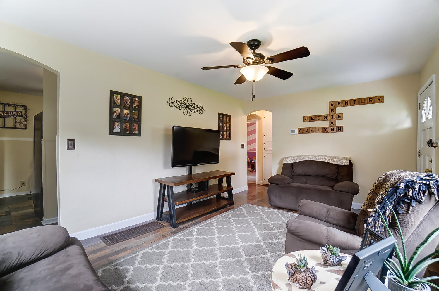 3965 New Carlisle Springfield, OH 45504 - Photo 10 of 40