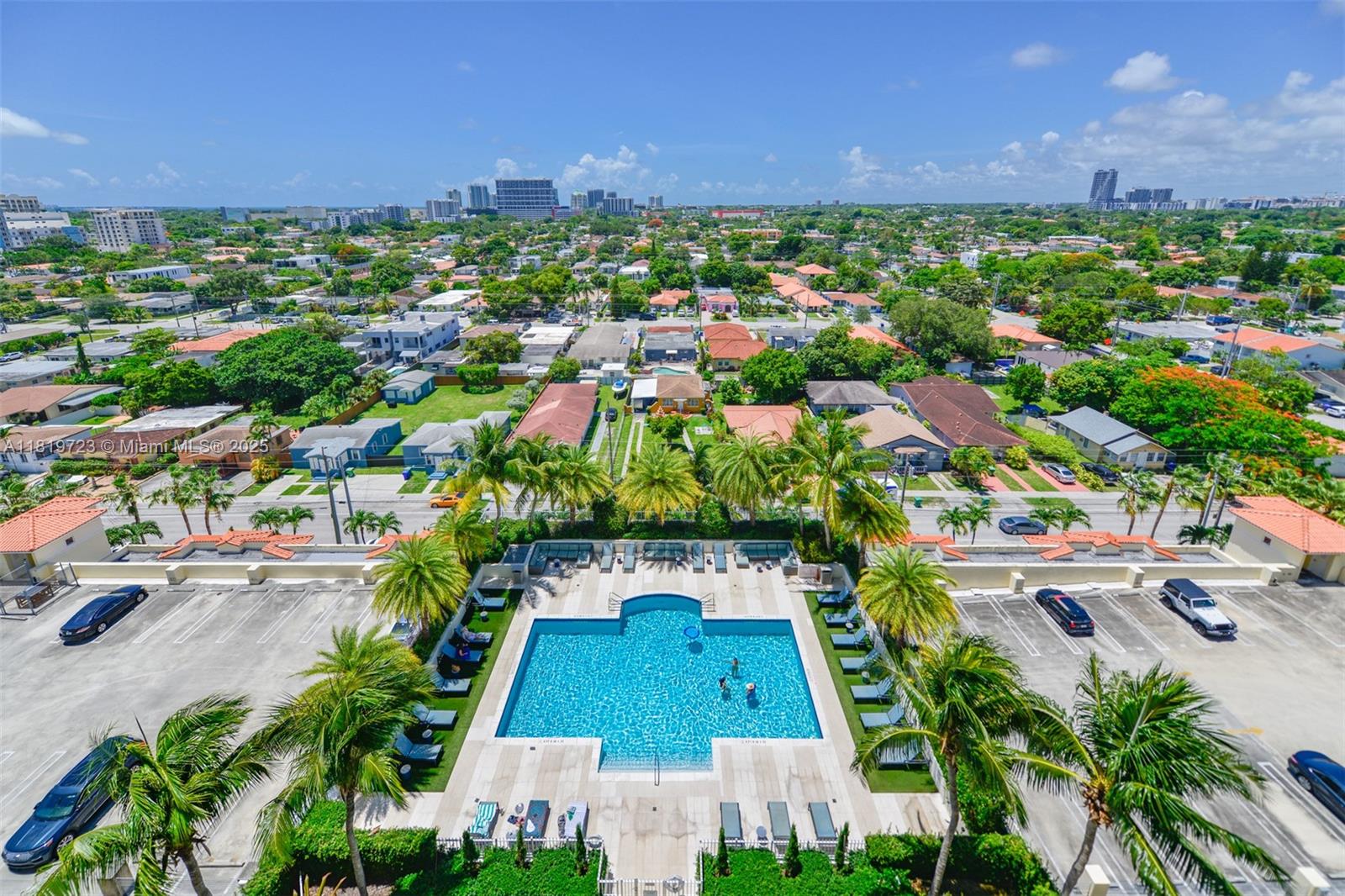 3000 Coral Way, Unit 1208 Miami, FL 33145 - Photo 25 of 35 an aerial view of multiple house