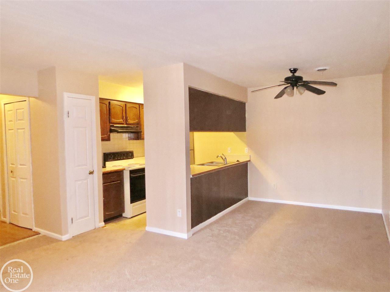 29832 Utica Road Roseville, MI 48066 - Photo 14 of 18