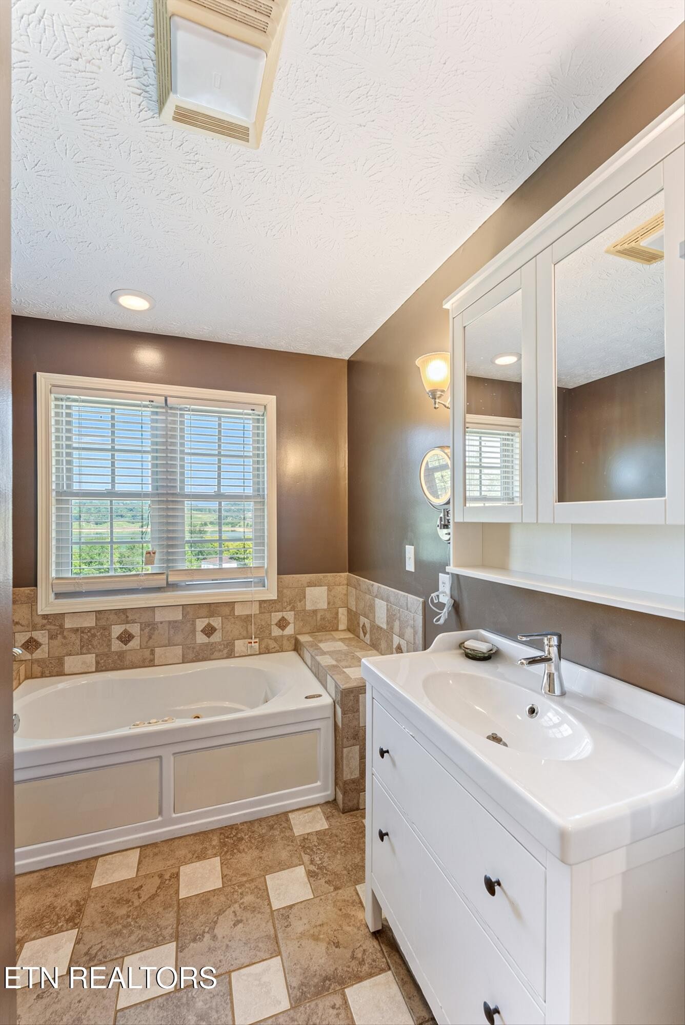 1789 Tater Hill Road Bean Station, TN 37708 - Photo 29 of 56 Gallery Image 29