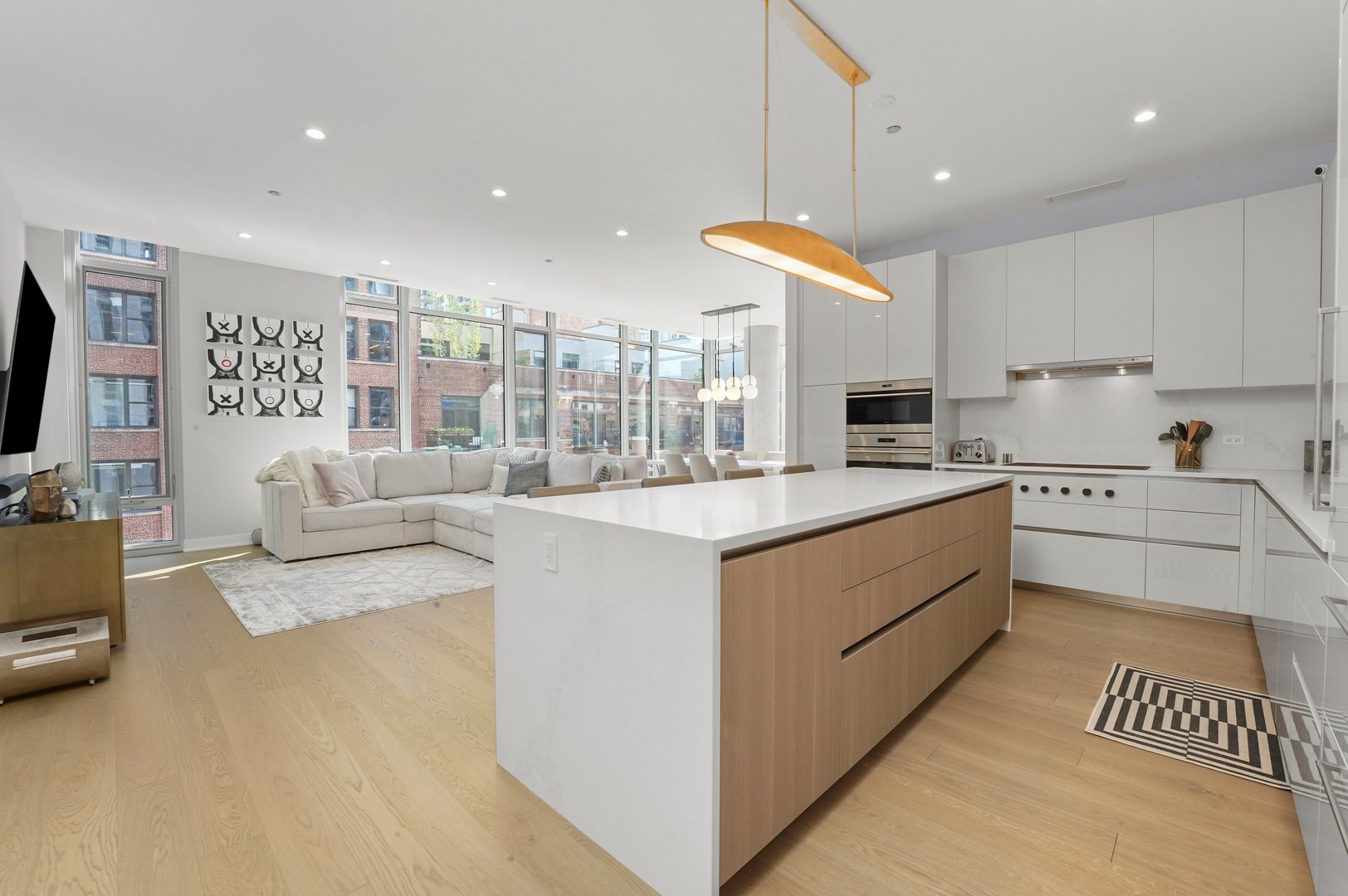 360 West Erie Street, Unit 5A Chicago, IL 60654 - Photo 4 of 32