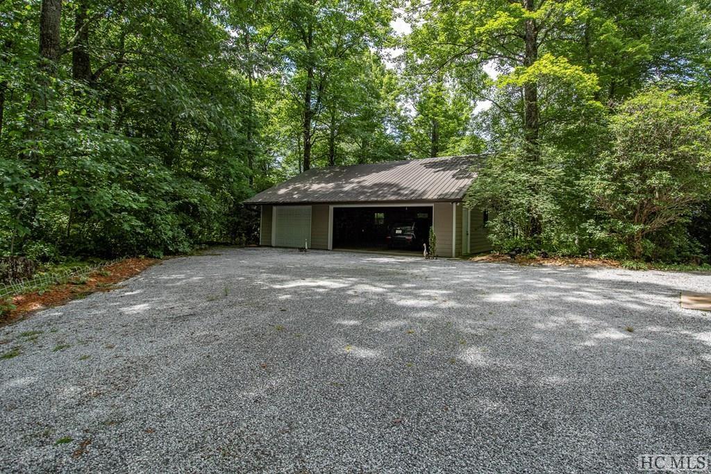 611 Ridgewood Road Highlands, NC 28741 - Photo 5 of 30 Gallery Image 5