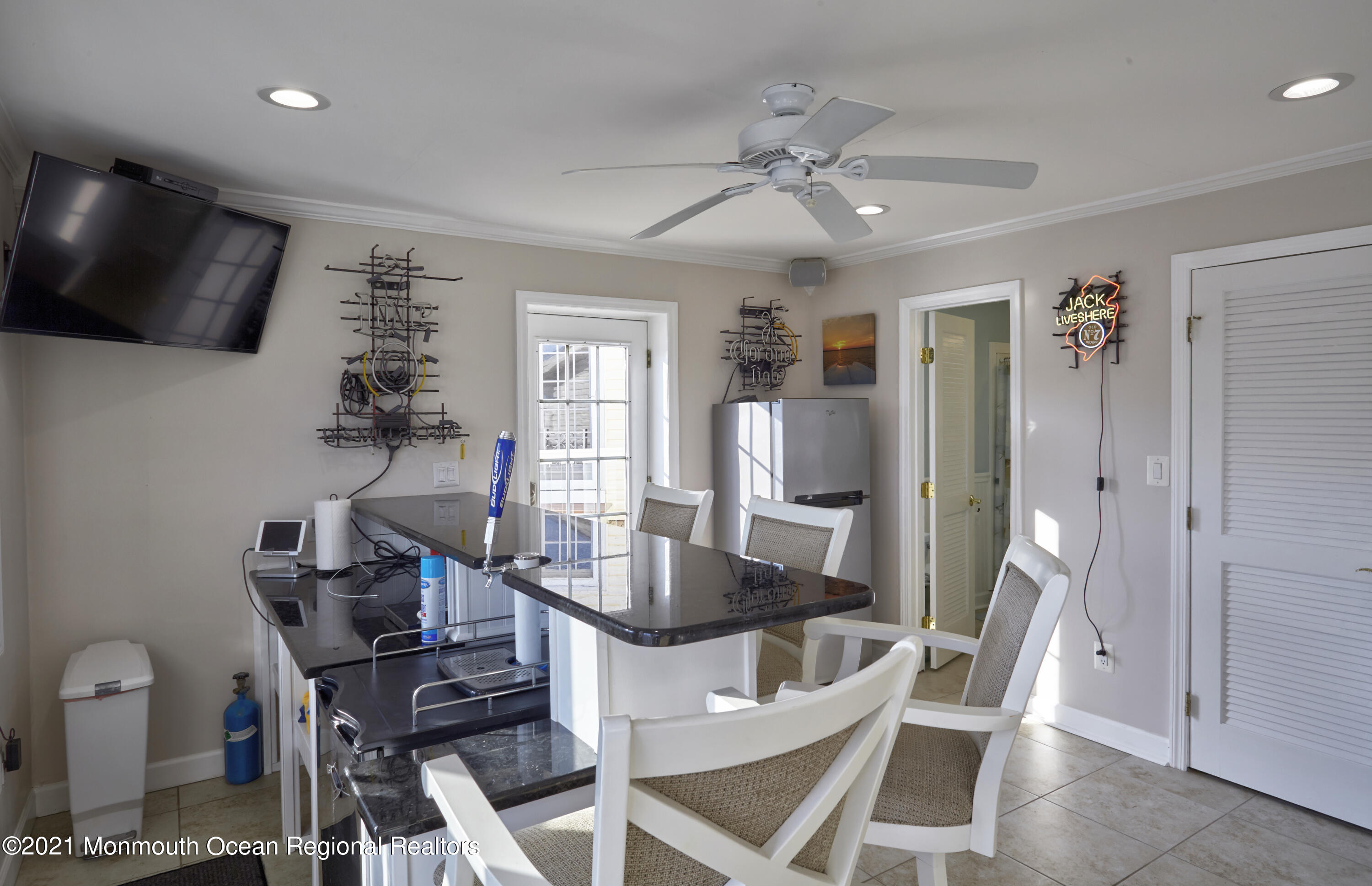 6 Topsail Road Brick, NJ 08723 - Photo 32 of 43 a dining room with furniture and window