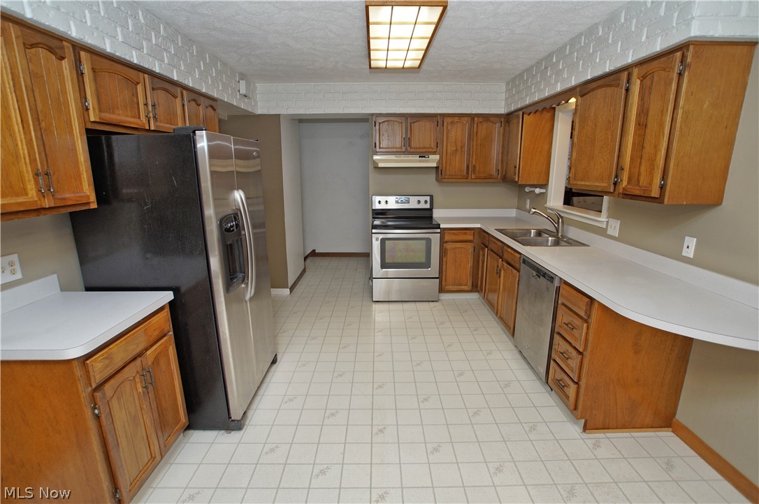 29956 Regent Road Wickliffe, OH 44092 - Photo 11 of 25 Gallery Image 11