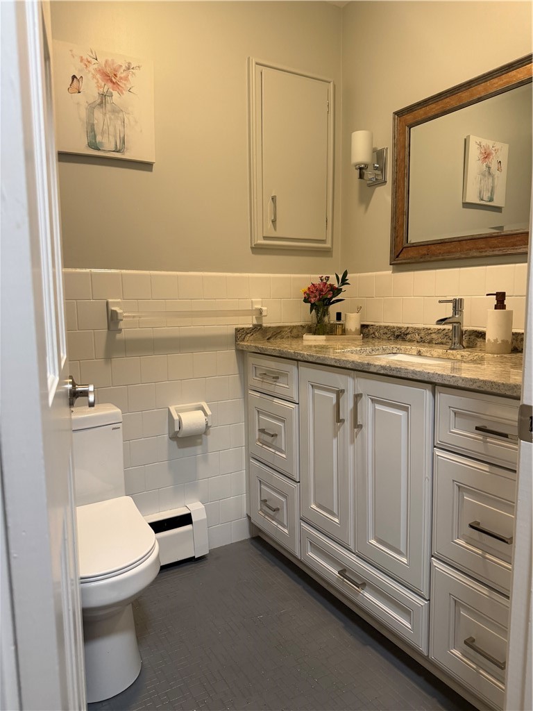 3720 Division Road East Greenwich, RI 02818 - Photo 31 of 38
