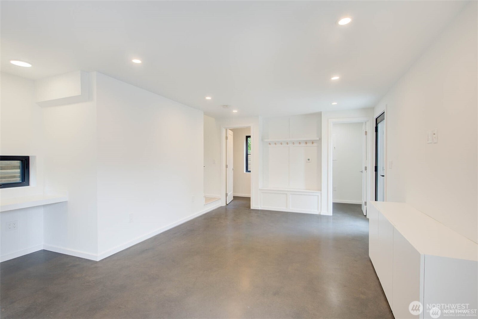 4606 Northeast 47th Street Seattle, WA 98105 - Photo 28 of 36