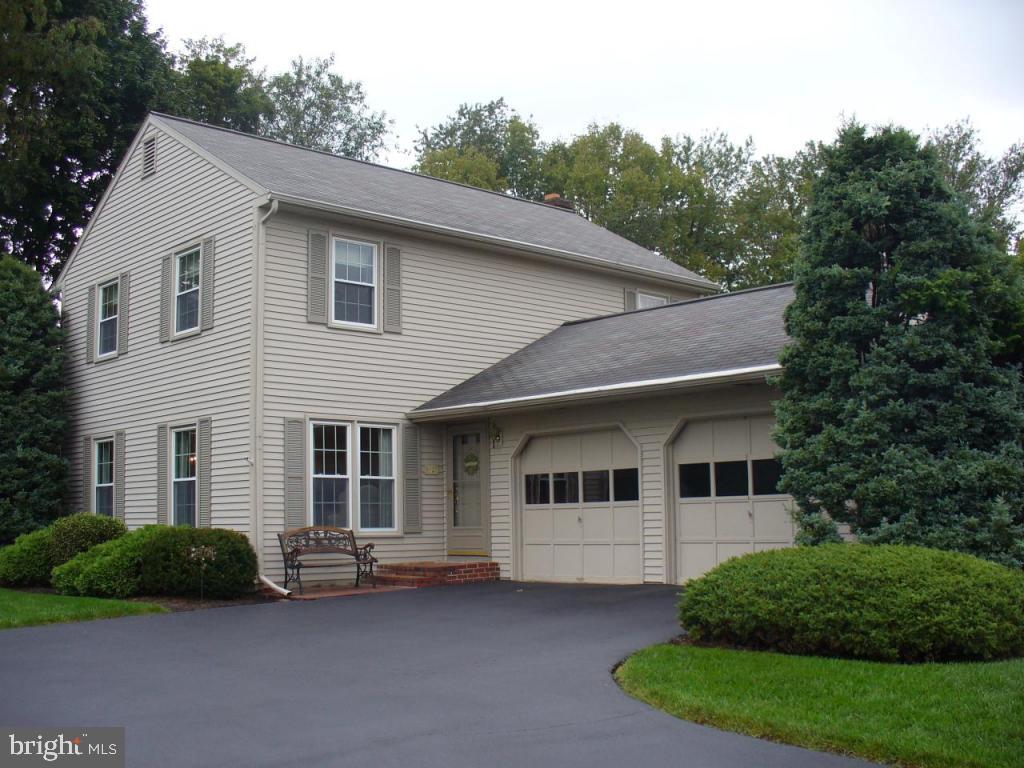 101 Ridings Way Lancaster, PA 17601 - Photo 1 of 15 Gallery Image 1