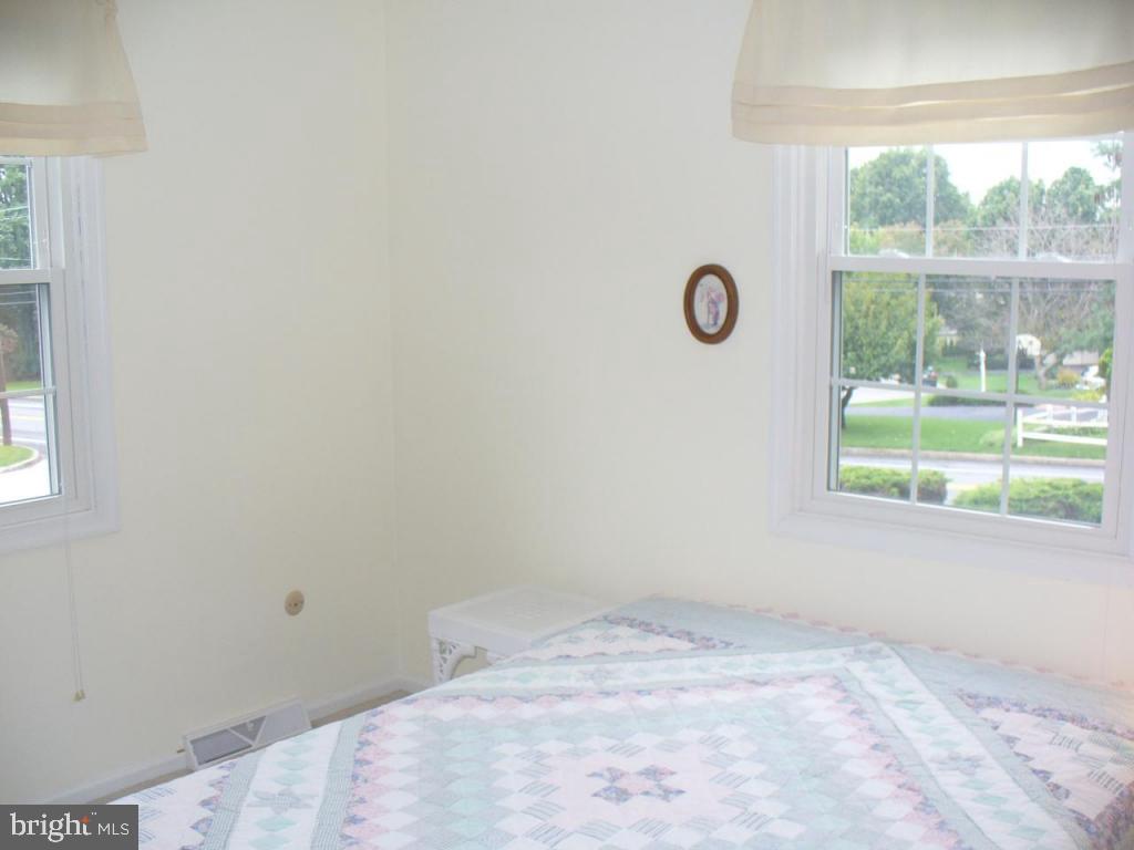 101 Ridings Way Lancaster, PA 17601 - Photo 12 of 15 Gallery Image 12