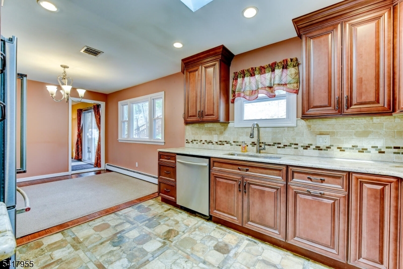 358 Conklintown Road Ringwood, NJ 07456 - Photo 14 of 37