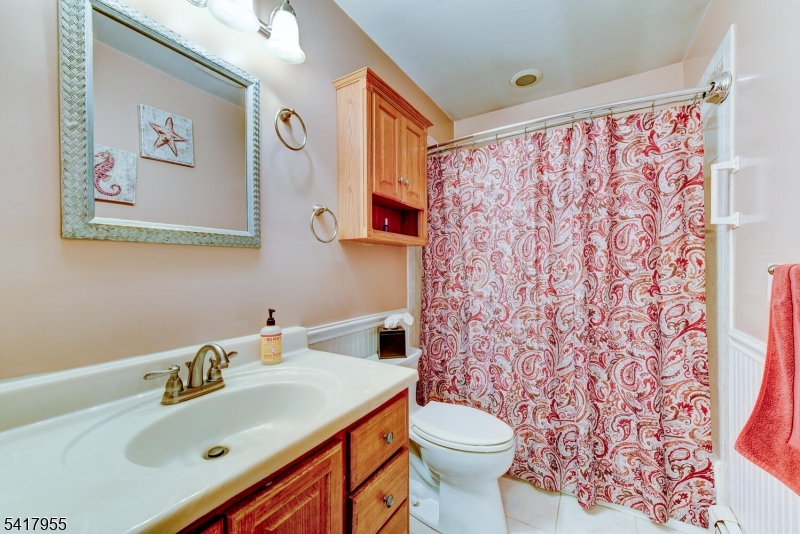 358 Conklintown Road Ringwood, NJ 07456 - Photo 17 of 37