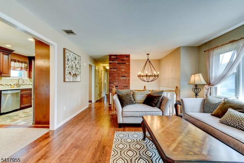 358 Conklintown Road Ringwood, NJ 07456 - Photo 7 of 37