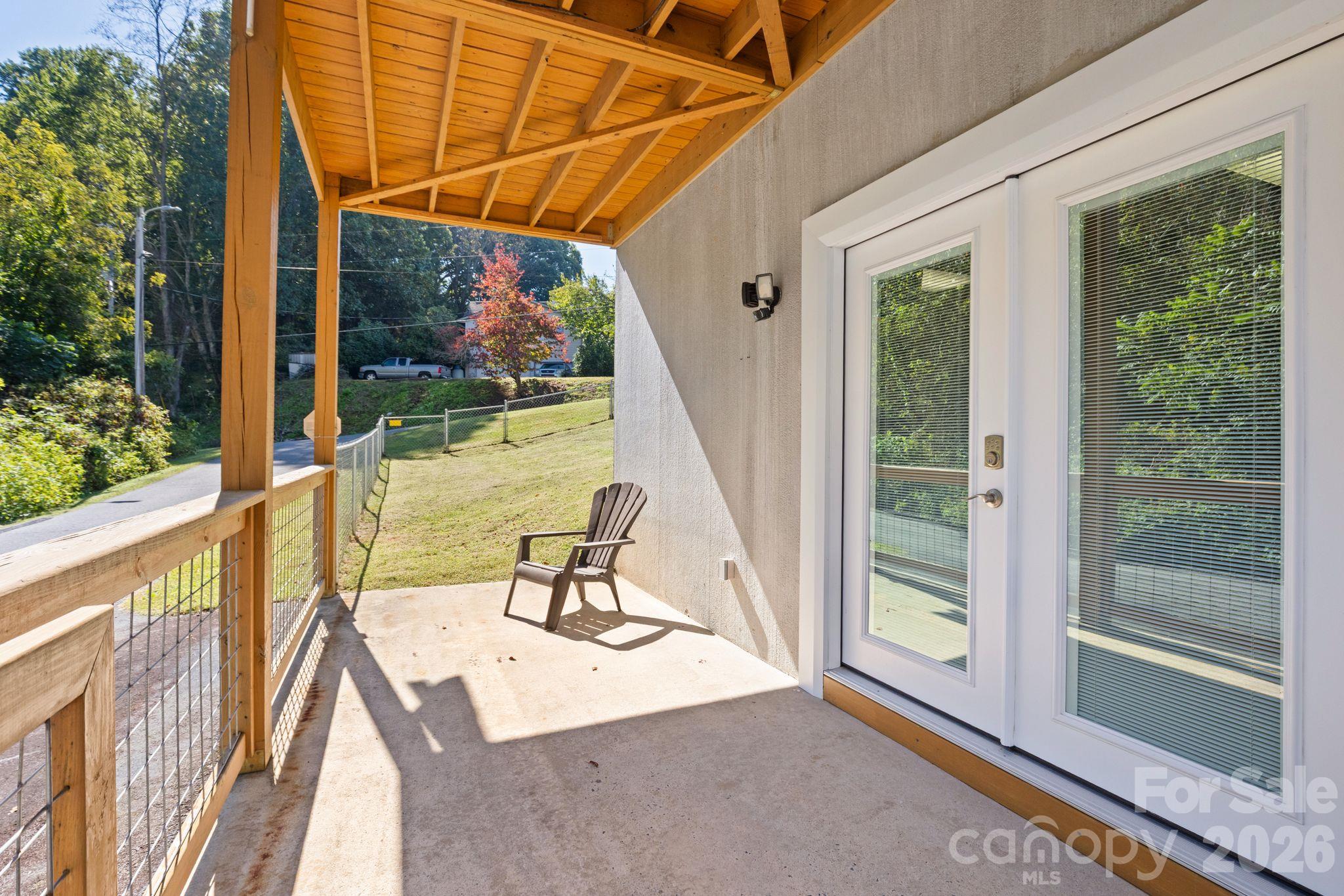 74 Ridgeline Road Clyde, NC 28721 - Photo 28 of 36 Gallery Image 28