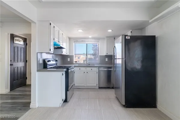 $1,200 | 2200 Venus Avenue, Unit C, North Las Vegas, NV 89030