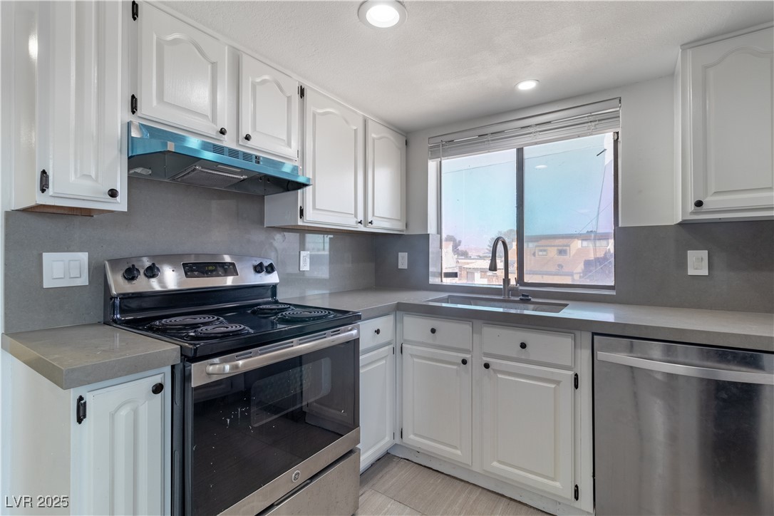 2200 Venus Avenue, Unit C North Las Vegas, NV 89030 - Photo 12 of 19