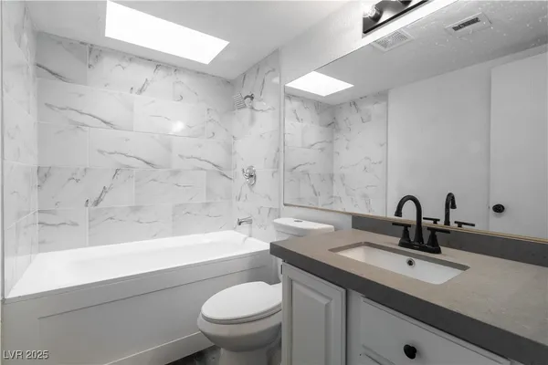 $1,200 | 2200 Venus Avenue, Unit C, North Las Vegas, NV 89030