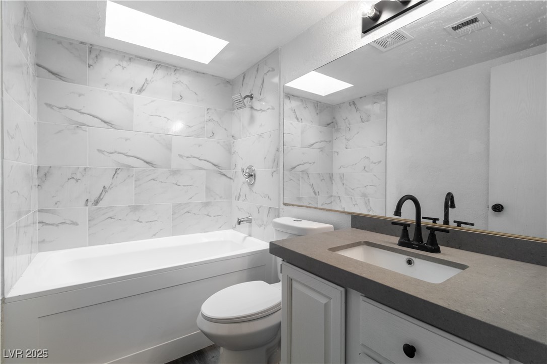 2200 Venus Avenue, Unit C North Las Vegas, NV 89030 - Photo 18 of 19