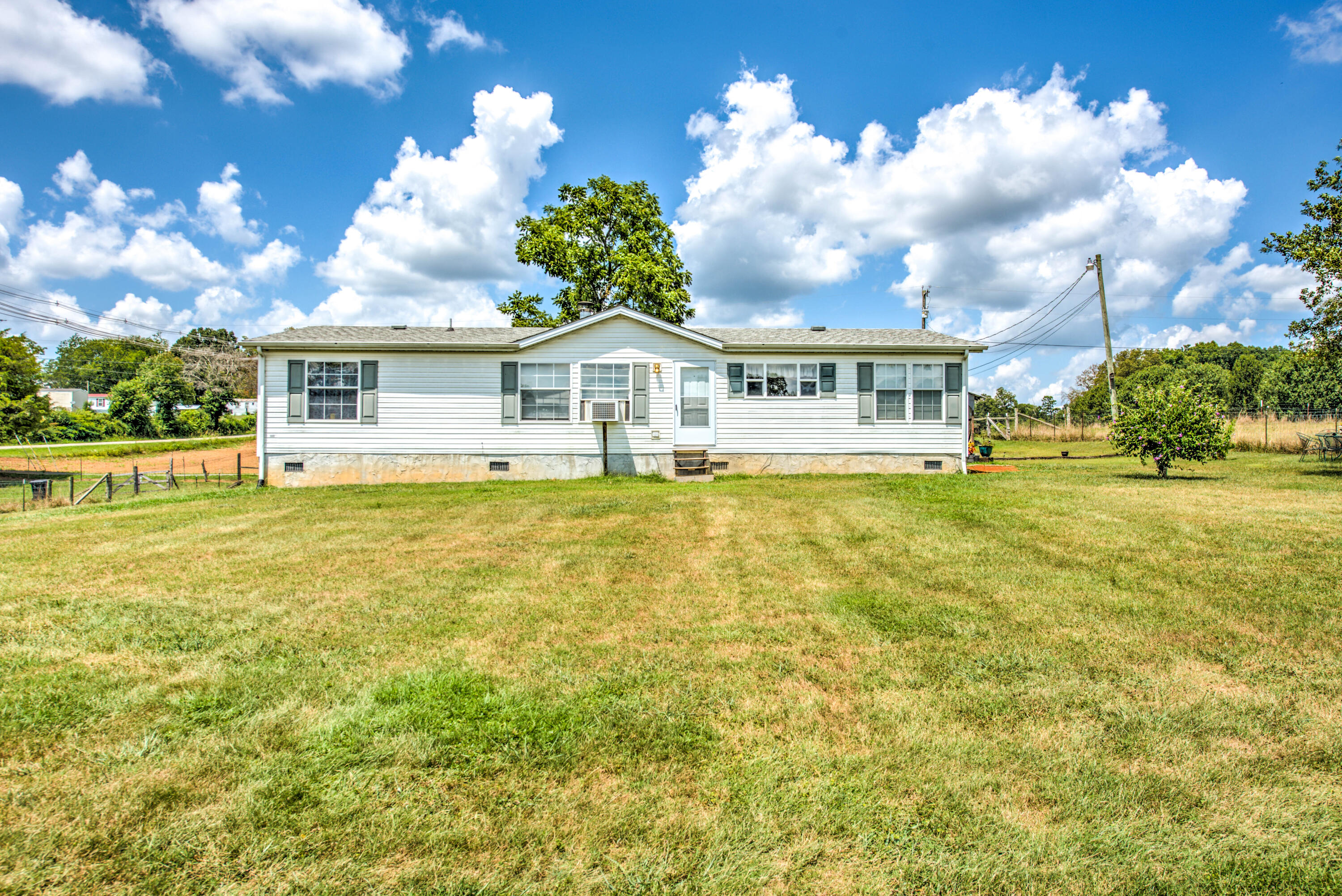 235 Temple Road Maryville, TN 37804 - Photo 1 of 25 1