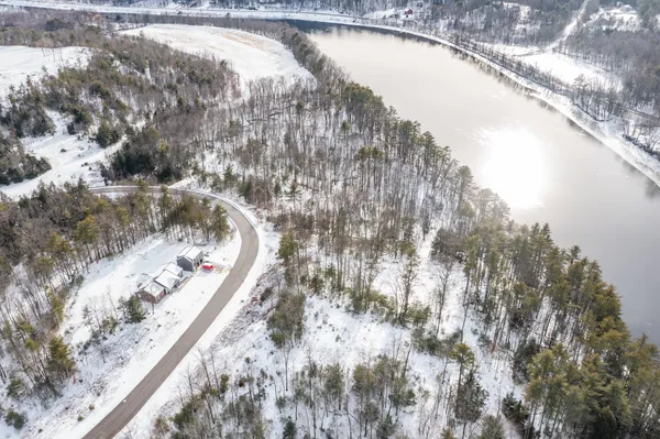 $99,900 | 9 Commons Drive, Lewiston, ME 04240