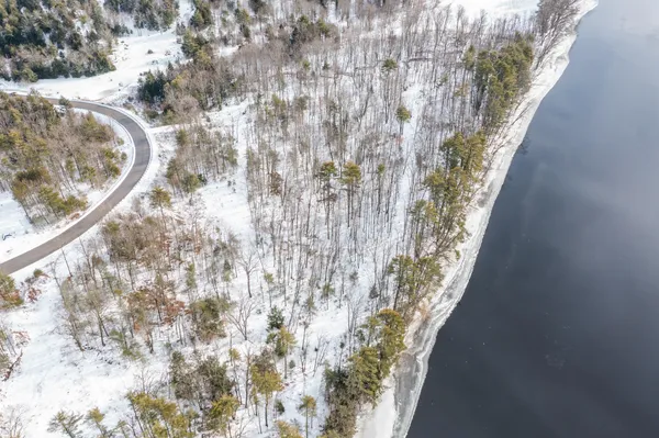 $99,900 | 9 Commons Drive, Lewiston, ME 04240