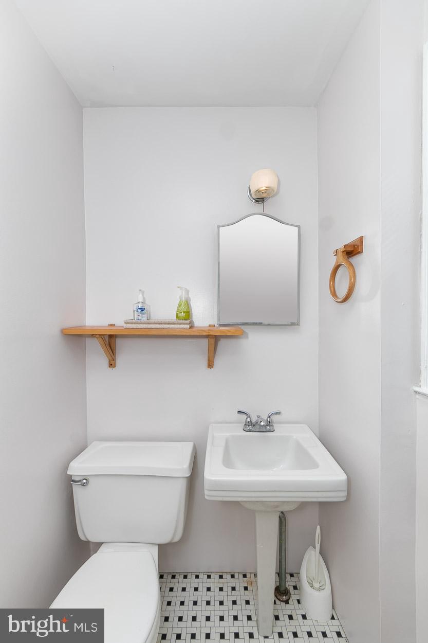 1185 Granville Road Baltimore, MD 21207 - Photo 11 of 41 Bathroom