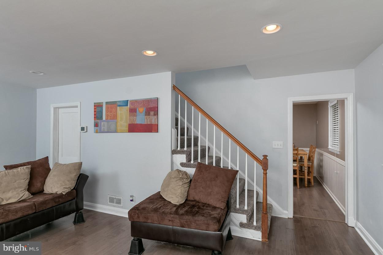 1185 Granville Road Baltimore, MD 21207 - Photo 15 of 41 Living Room