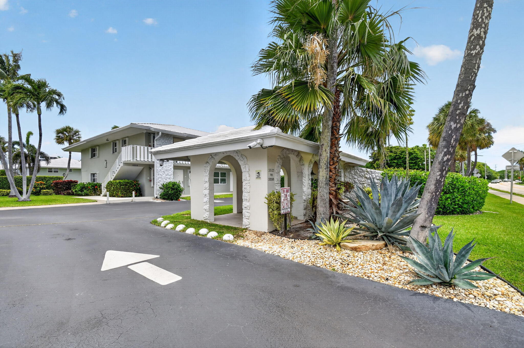 5520 North Ocean Boulevard, Unit 110 Ocean Ridge, FL 33435 - Photo 58 of 108 57-web-or-mls-DSC_7100