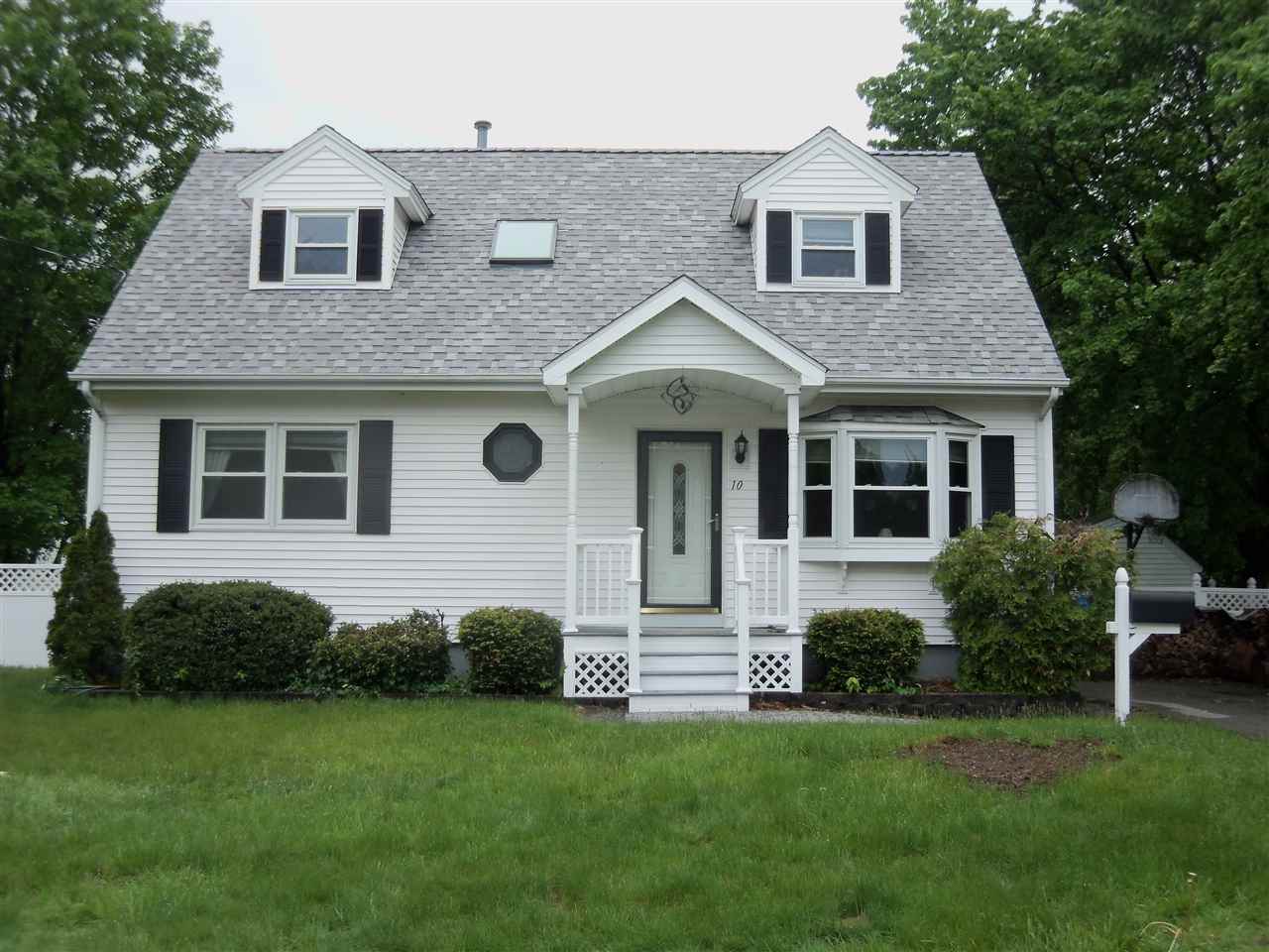 10 3rd Street Rochester, NH 03867 - Photo 2 of 19