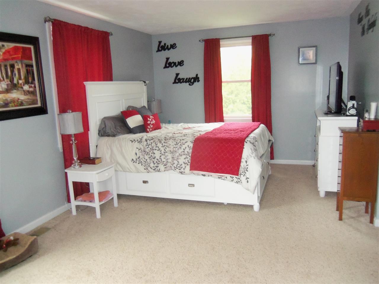 10 3rd Street Rochester, NH 03867 - Photo 12 of 19