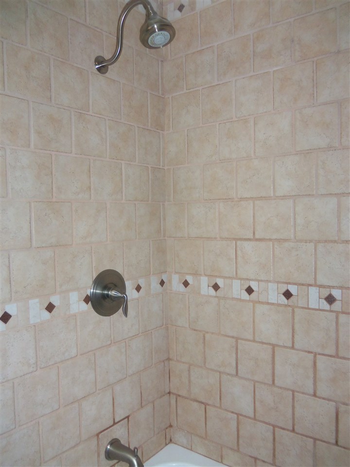 10 3rd Street Rochester, NH 03867 - Photo 13 of 19