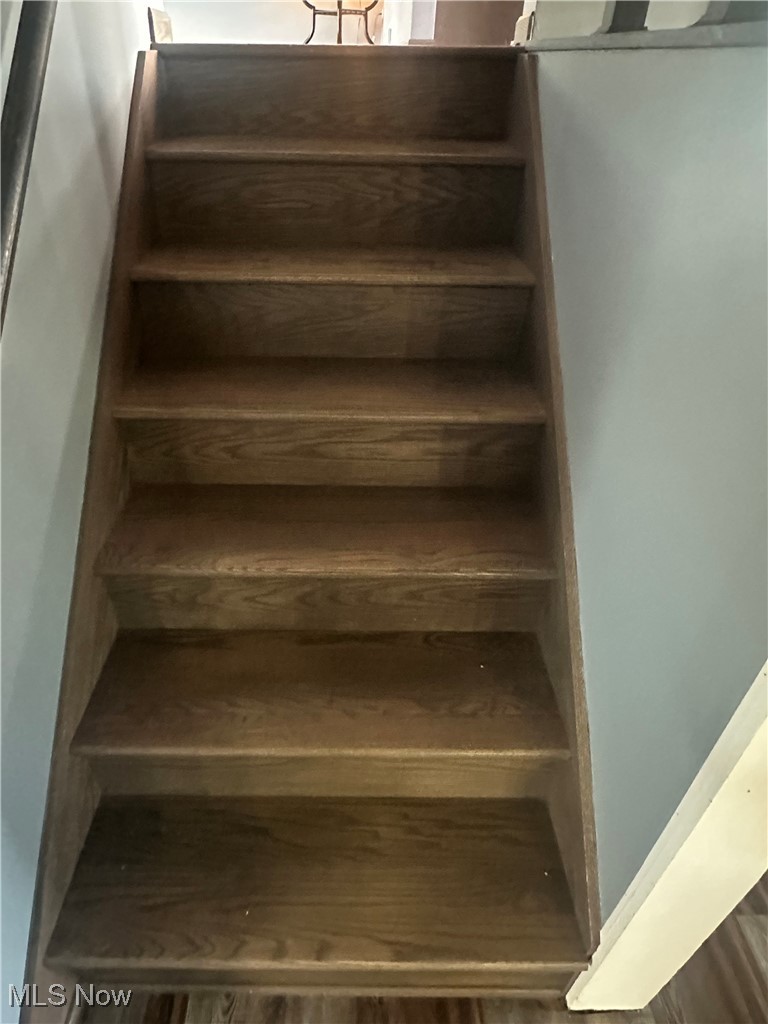 2276 Schellin Road Wooster, OH 44691 - Photo 27 of 48 View of stairs