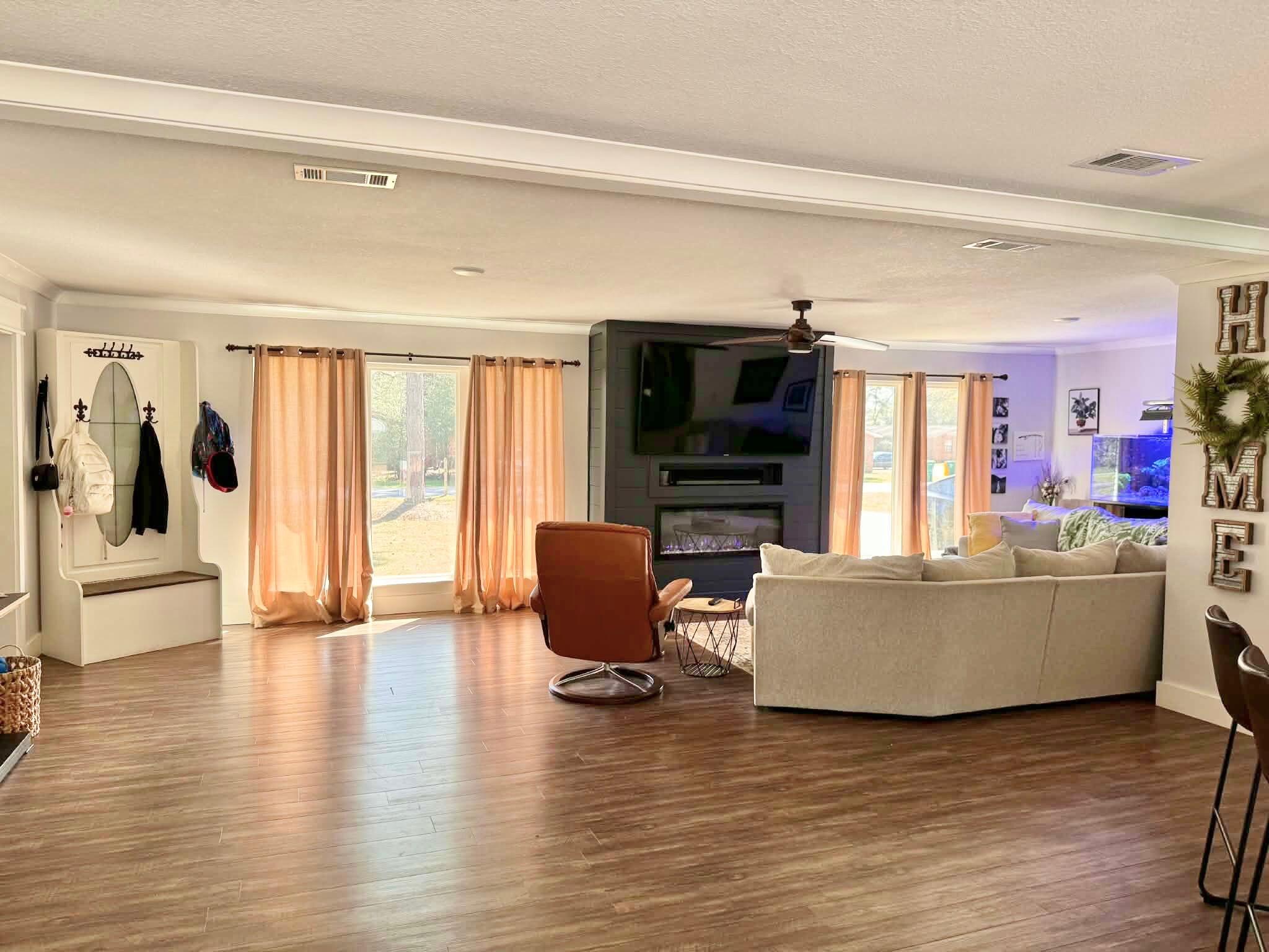 837 Cardinal Street Fort Walton Beach, FL 32547 - Photo 2 of 7 837 Cardinal Street, Fort Walton Beach