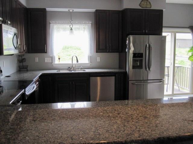 305 Wineberry Ridge Court Irwin, PA 15642 - Photo 3 of 19 Gallery Image 3