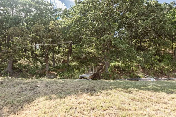 $950,000 | 722 Storey Road, Nocona, TX 76255
