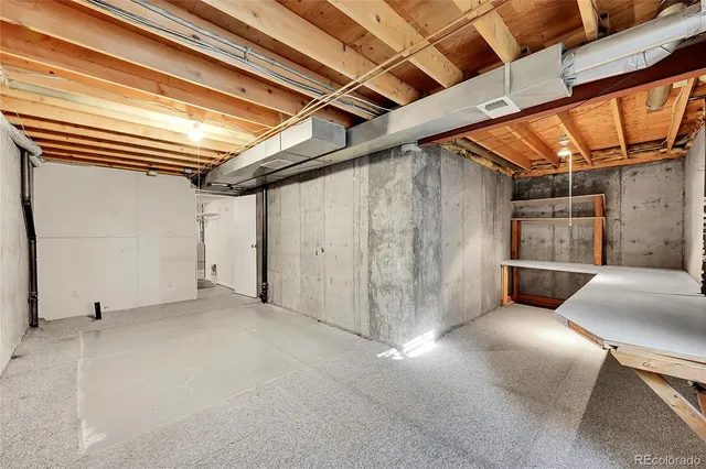 a view of outdoor space yard and porch