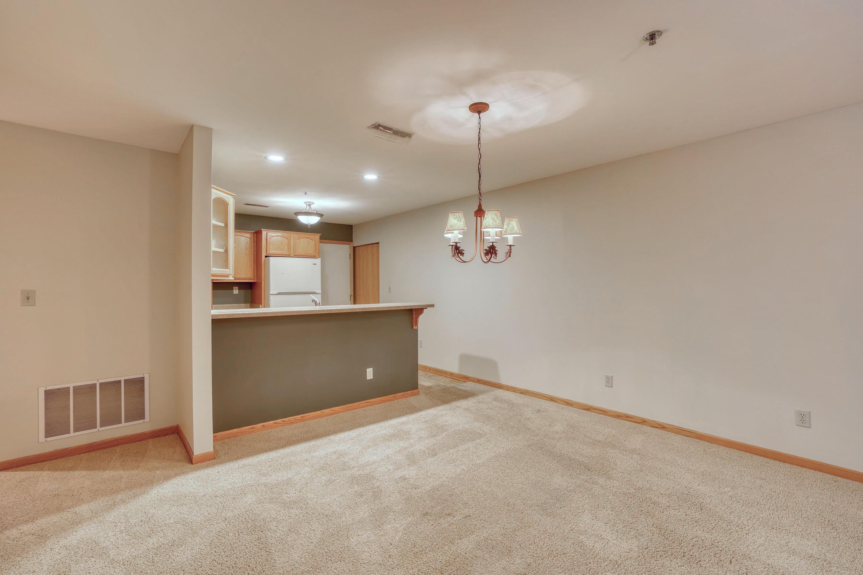 18275 Brookfield Lake Drive, Unit 93 Brookfield, WI 53045 - Photo 6 of 25 Dining