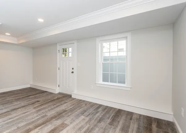 $5,100 | 33 Eddy Street, Unit 1, Waltham, MA 02453