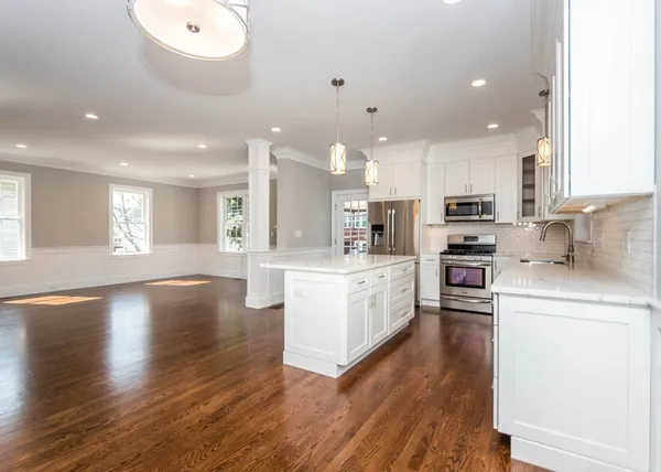 $5,100 | 33 Eddy Street, Unit 1, Waltham, MA 02453