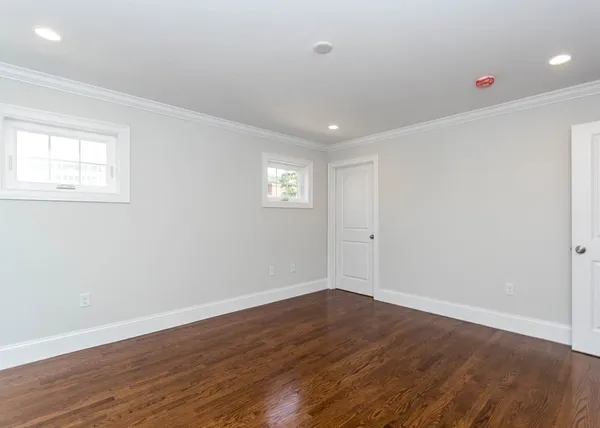 $5,100 | 33 Eddy Street, Unit 1, Waltham, MA 02453