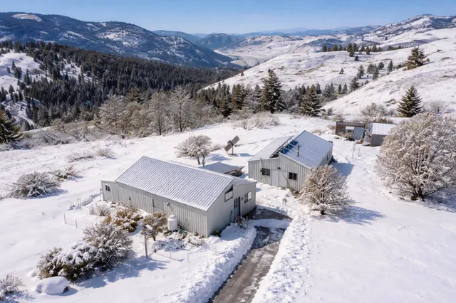 $349,000 | 253 White Mountain Road, Curlew, WA 99118