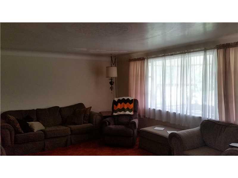 324 Wendel Road Irwin, PA 15642 - Photo 3 of 19 Living Room.