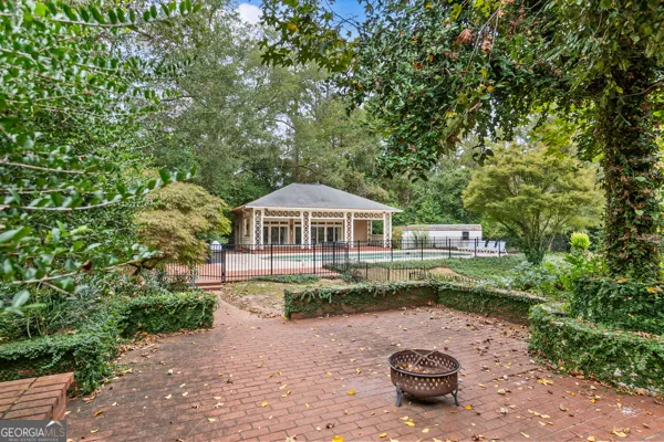 $749,500 | 2115 Cumberland Lane, Albany, GA 31707