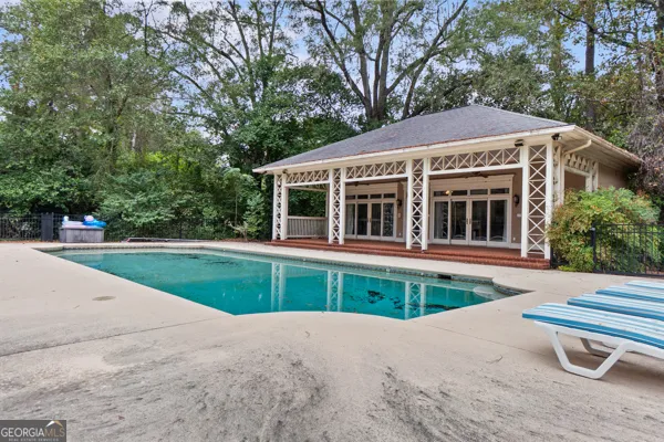 $749,500 | 2115 Cumberland Lane, Albany, GA 31707