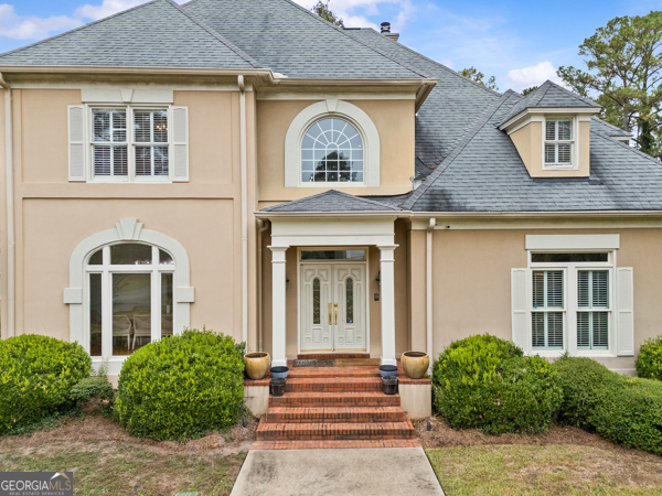 2115 Cumberland Lane Albany, GA 31707 - Photo 45 of 47 front view of a house with a window