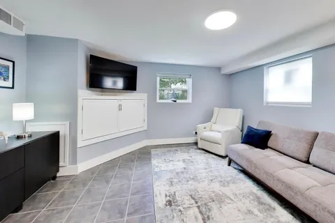 $699,000 | 836 South Ashland Avenue, La Grange, IL 60525
