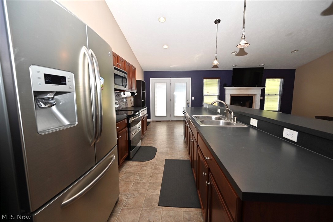 49523 Quay Road Negley, OH 44441 - Photo 6 of 33 Kitchen