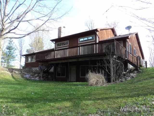 7015 Kilburn Road Jeddo, MI 48032 - Photo 4 of 26 31150630-3.JPG