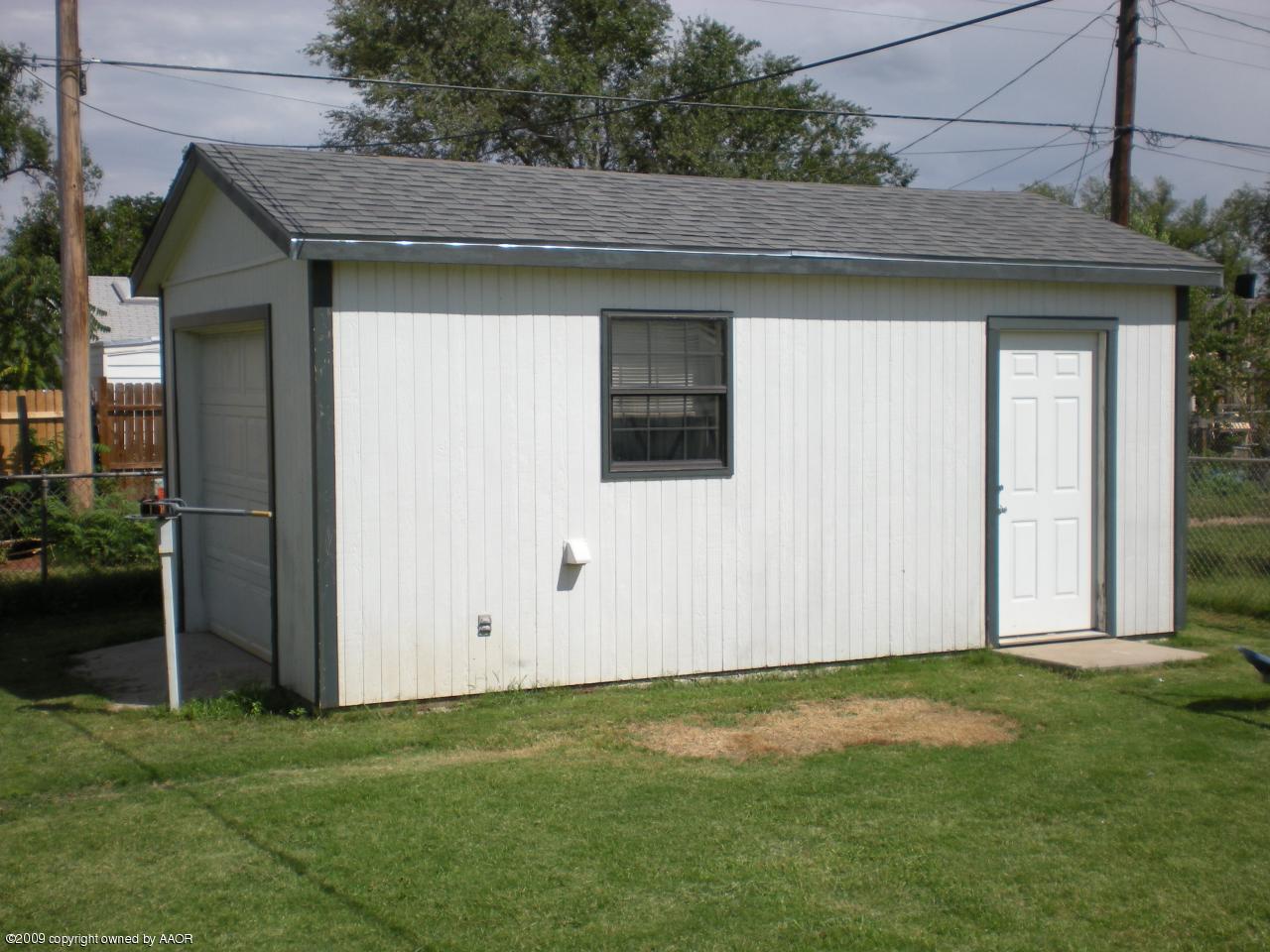 4109 Cline Road Amarillo, TX 79110 - Photo 10 of 11 a view of a house with backyard
