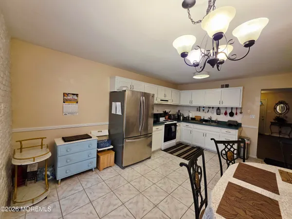 $2,490 | 37 Piazza San Paola, Unit E, Freehold, NJ 07728