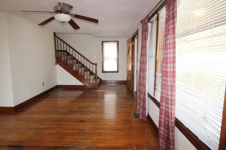 334 Locust Street Huntington, WV 25705 - Photo 5 of 28 Gallery Image 5