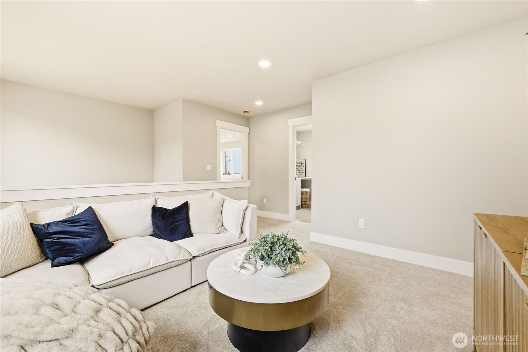10202 44th Avenue Southwest Seattle, WA 98146 - Photo 27 of 35